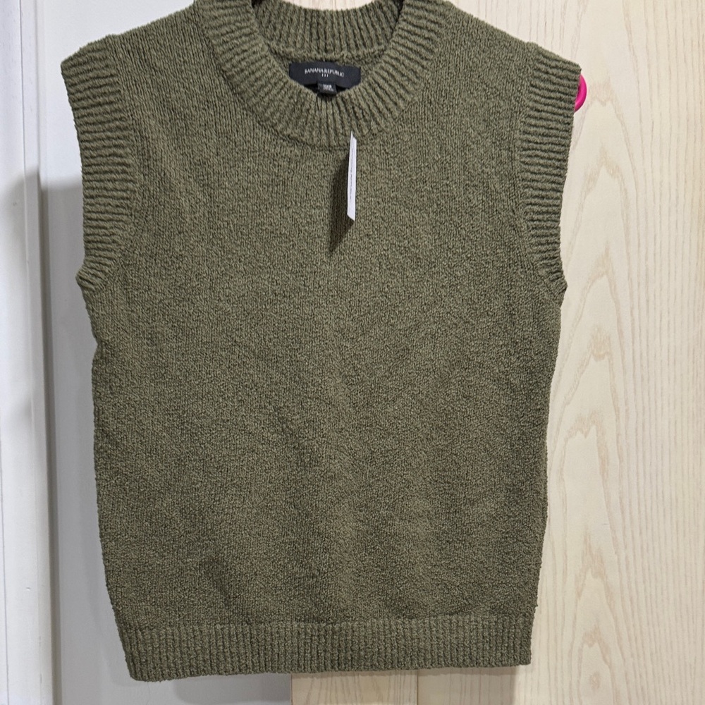 Banana Republic Olive Green bouclé Knit Sweater Vest  XXS 80%Cotton20% Polyester